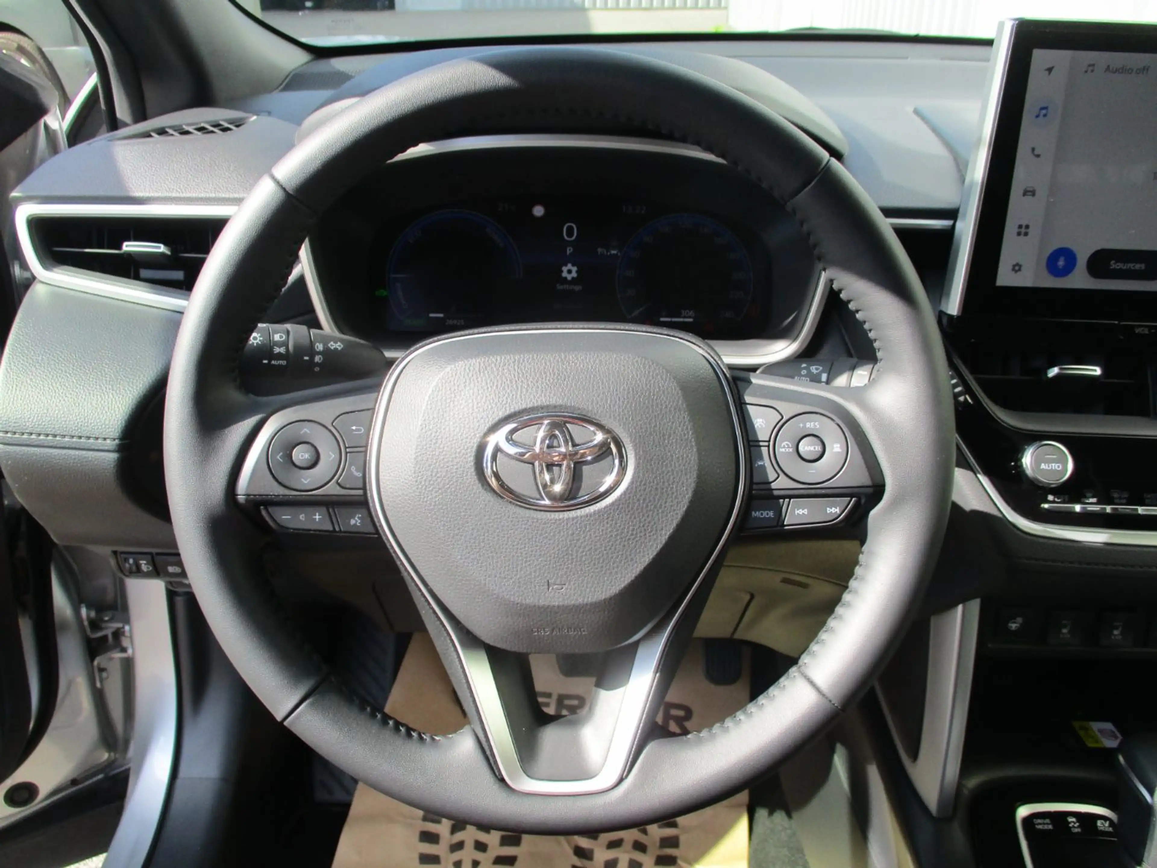 Toyota Corolla Cross 1.8 FWD Active Drive ACC+LED+Navi — photo 13