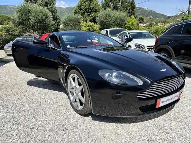 Aston Martin Vantage 4.3