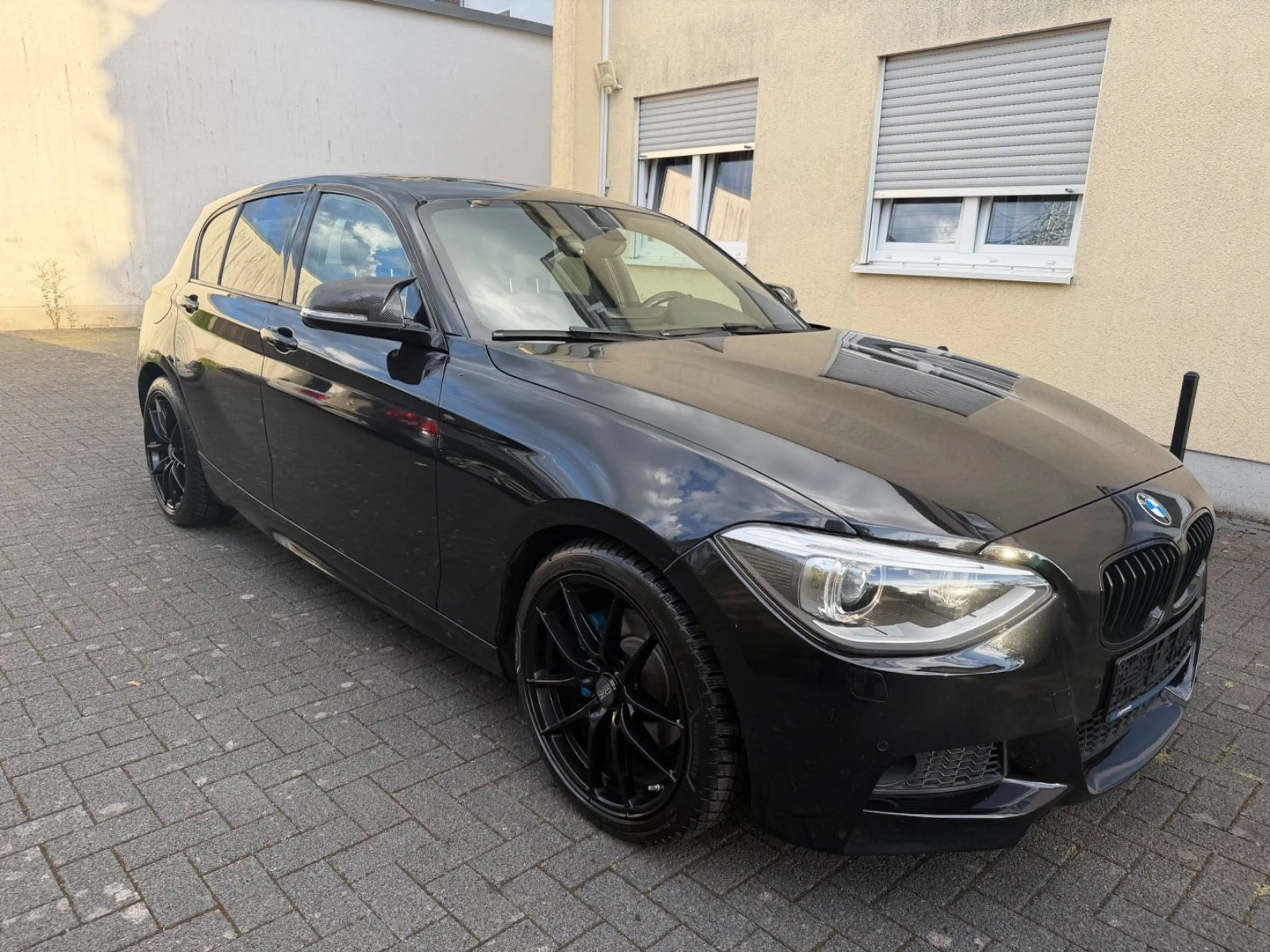 BMW 120 1 Limousine 5-trg. 120 d — photo 3