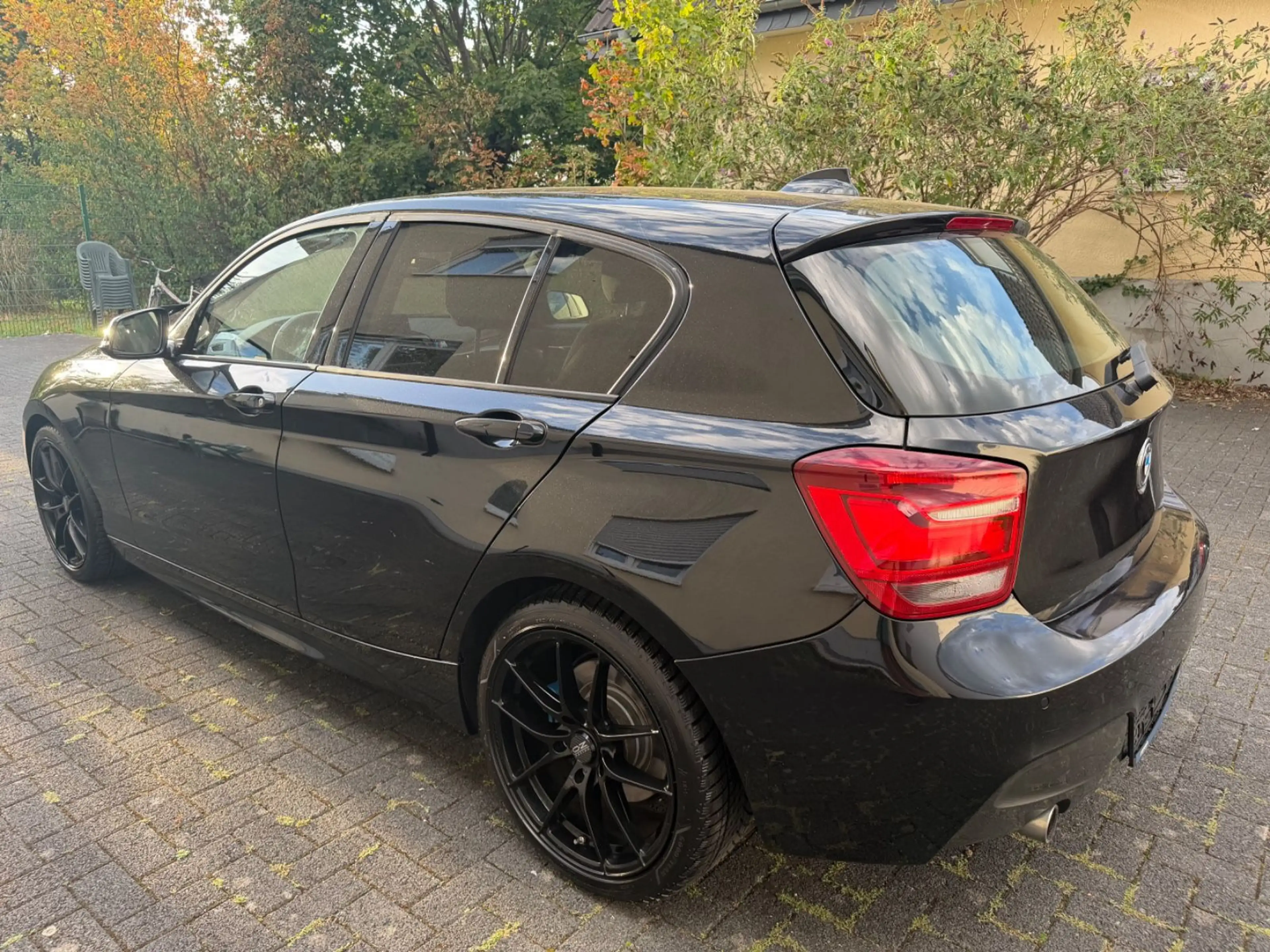 BMW 120 1 Limousine 5-trg. 120 d — photo 5