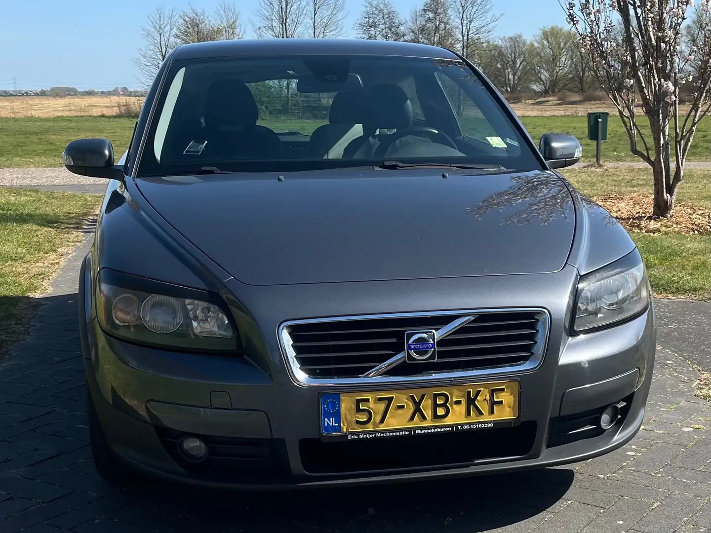 Volvo C30 C30 1.8 Momentum Grijs - 1