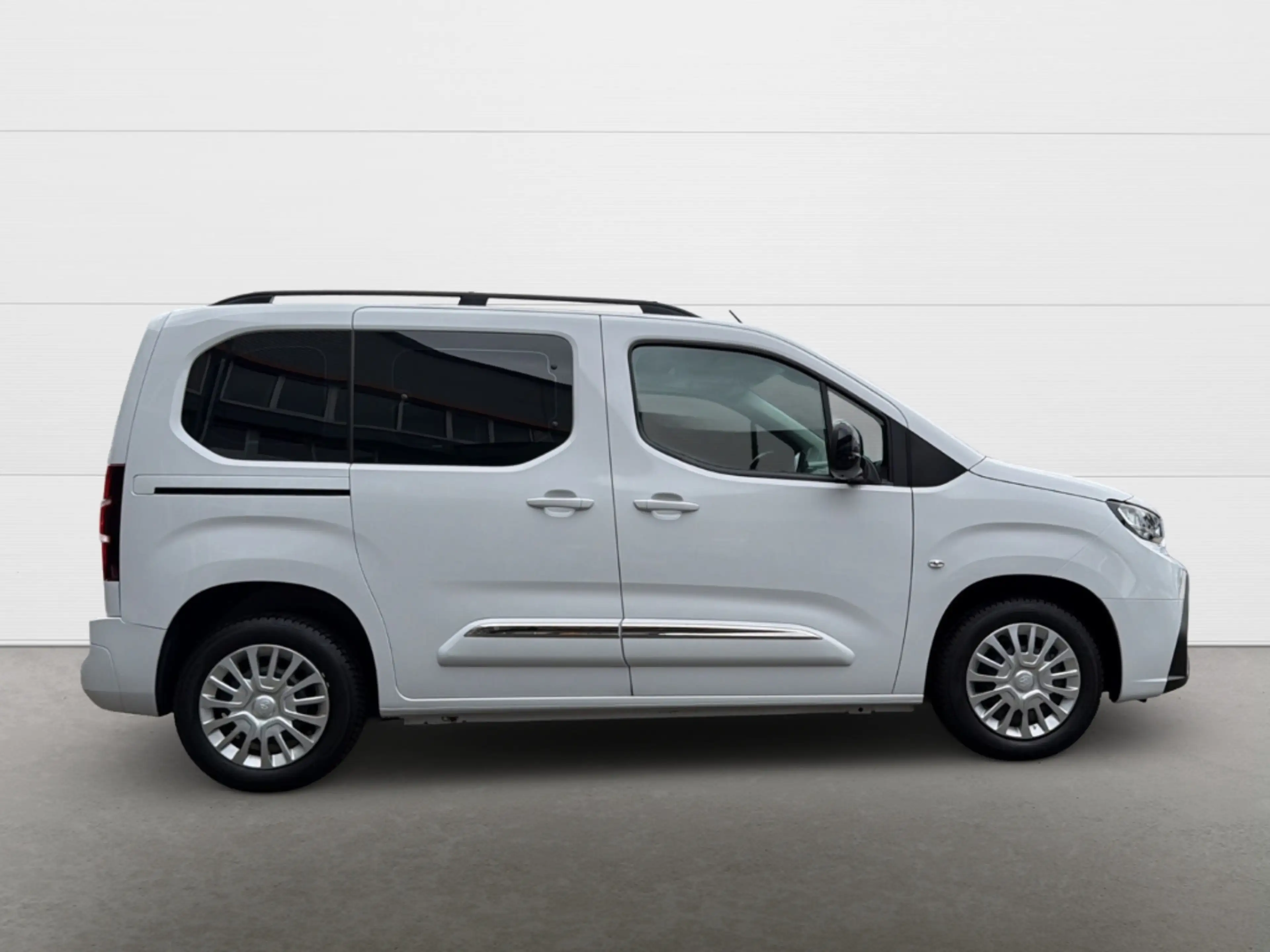 Toyota Proace City L1 Combi Verso Business,Klima+Tempomat+LED+Bluetoo — photo 10