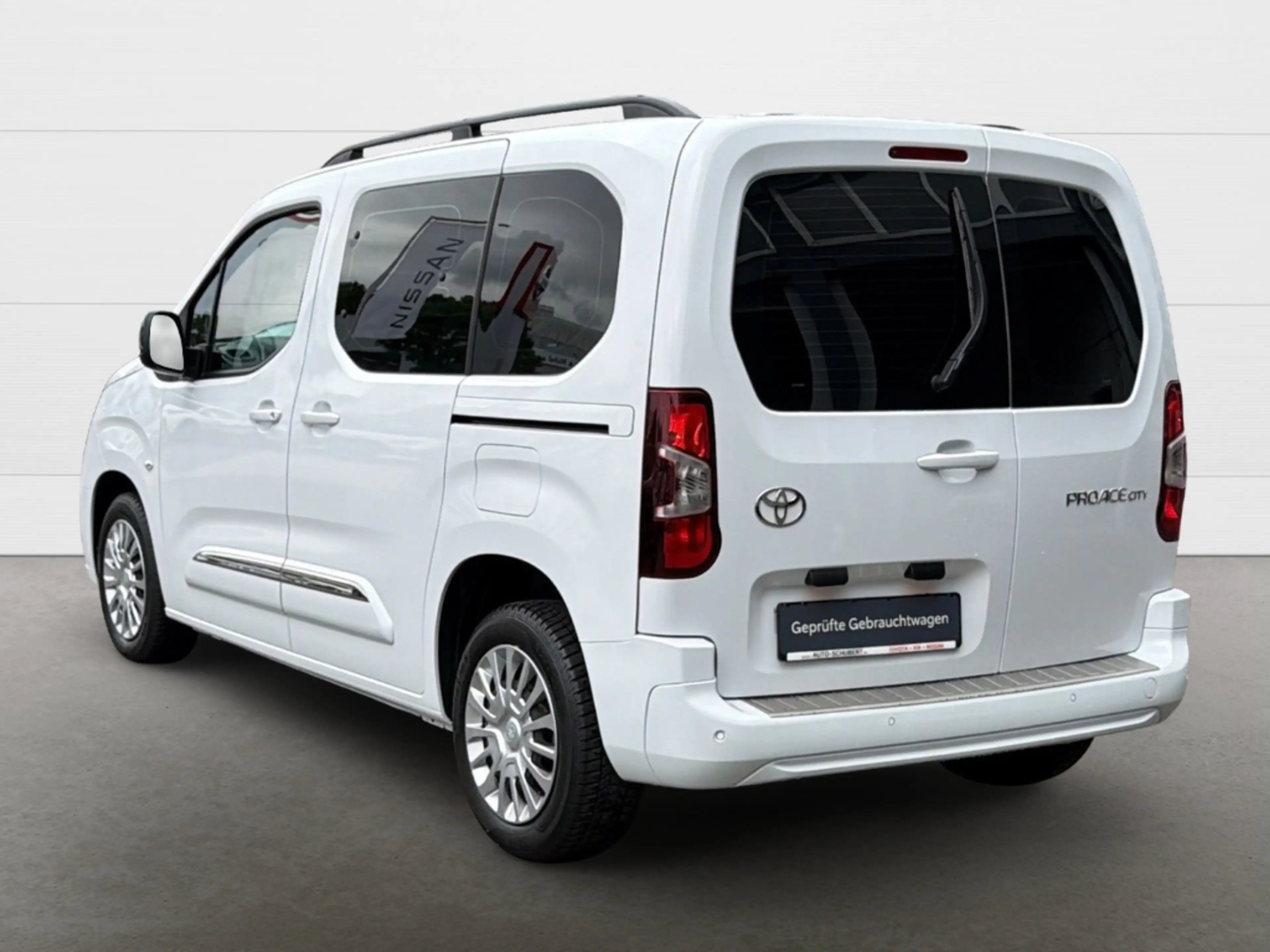 Toyota Proace City L1 Combi Verso Business,Klima+Tempomat+LED+Bluetoo — photo 6