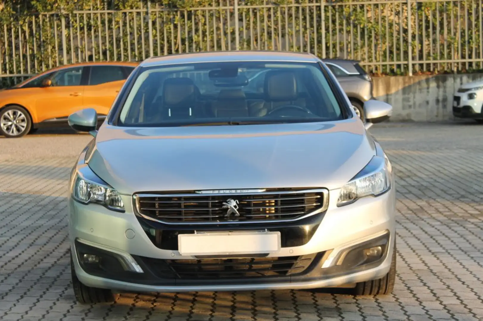 Peugeot 508 BlueHDi 180 EAT6 S&S Feline Grigio - 2