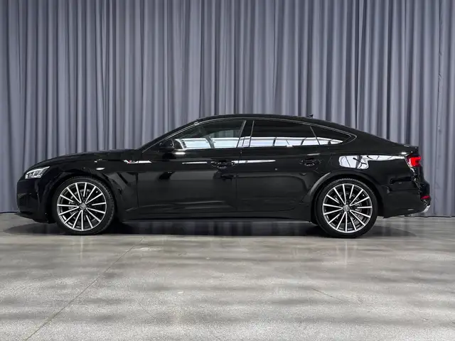 Audi A5 view 2