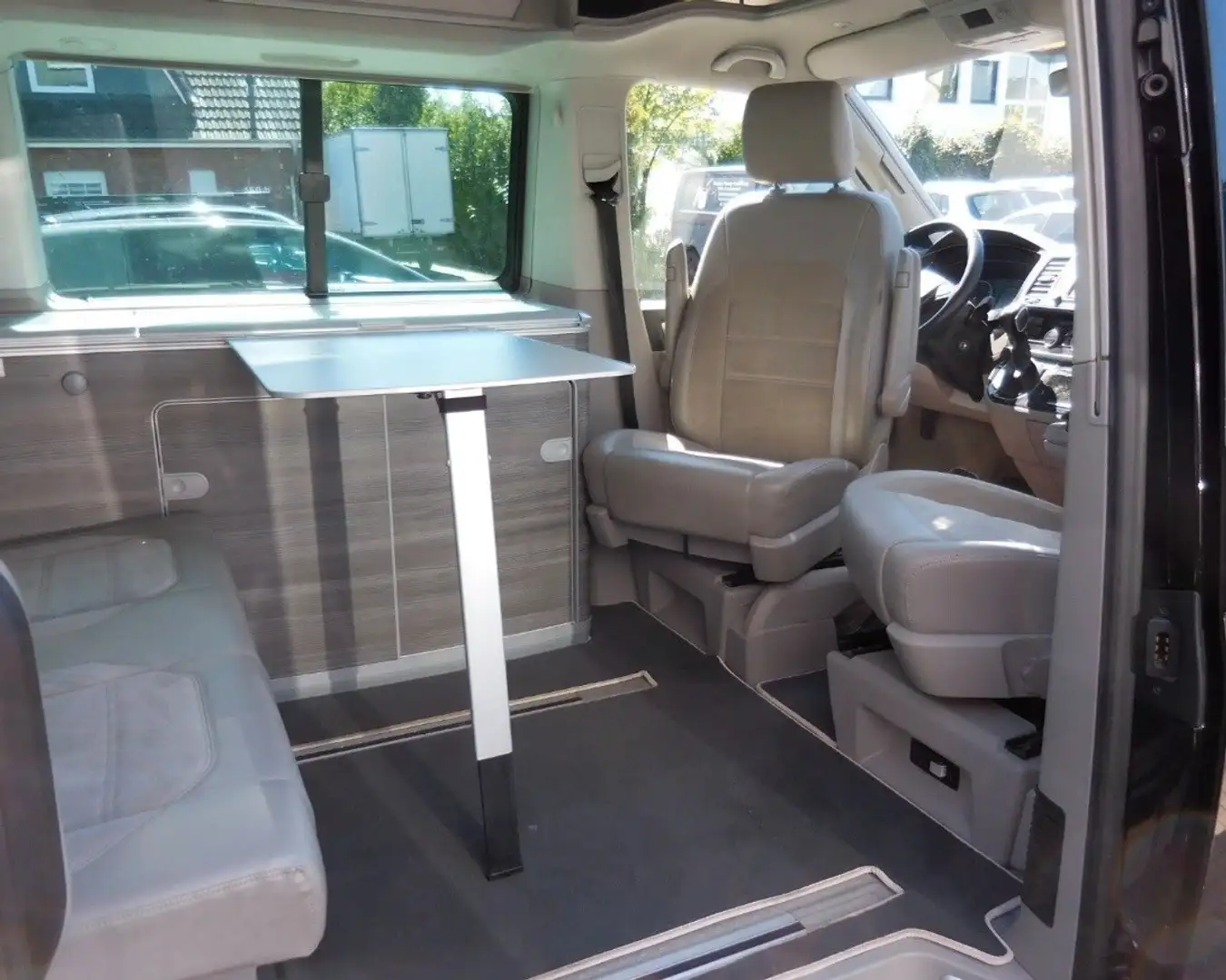 Volkswagen T6 California Transporter DSG Lang - 1