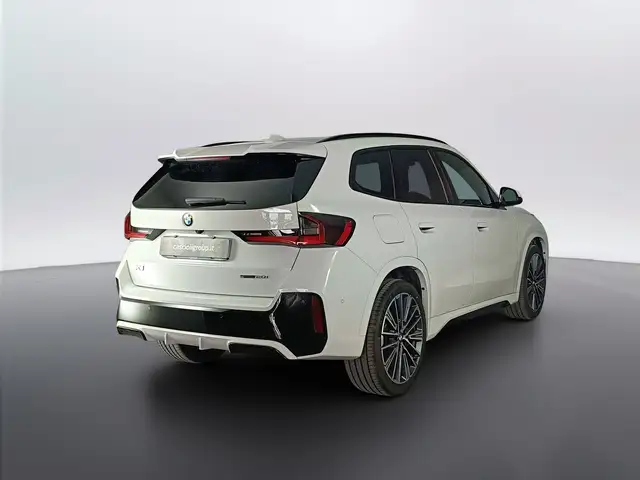 BMW X1 view 4