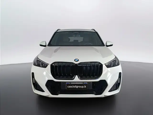 BMW X1 view 2