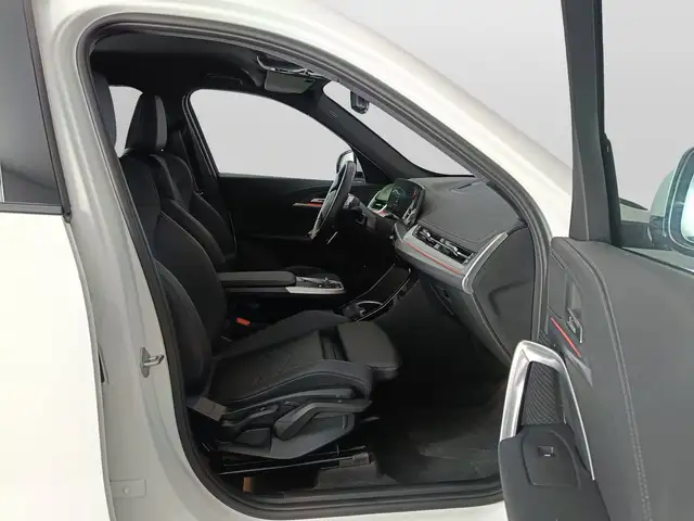 BMW X1 view 11