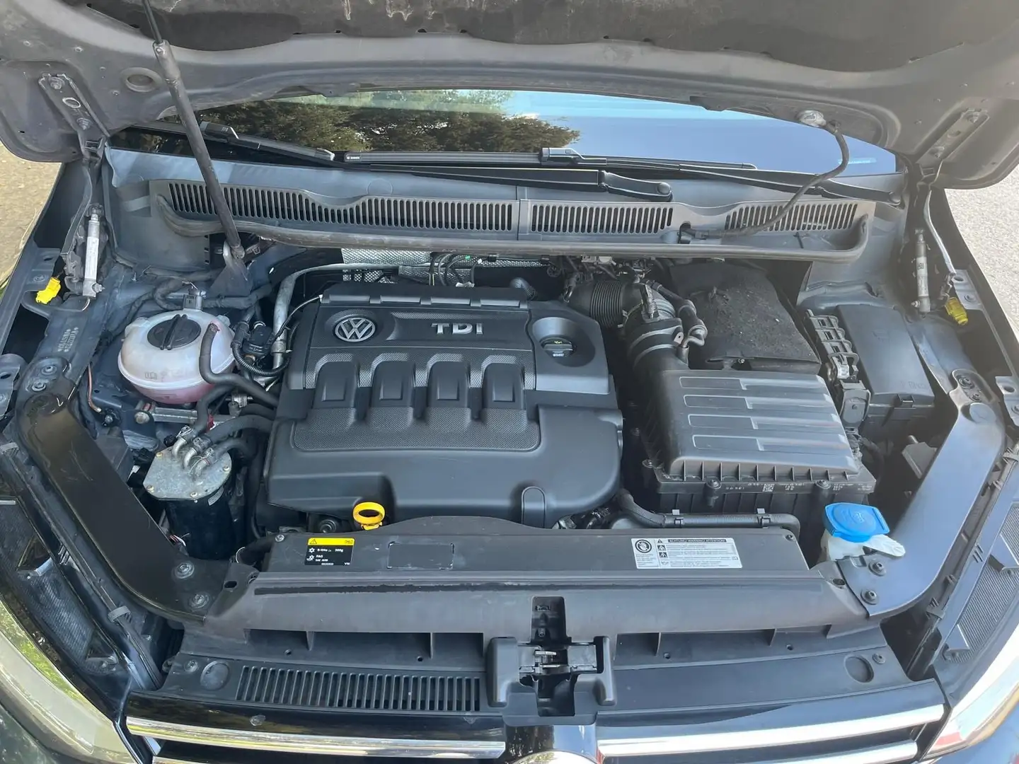 Volkswagen Touran 2.0TDI CR BMT Sport DSG 110kW - 2