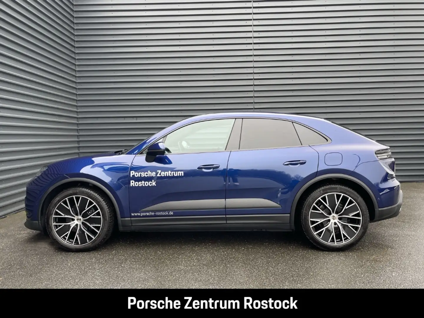Porsche Macan 4 Surround-View BOSE LED-Matrix Panorama Blau - 2