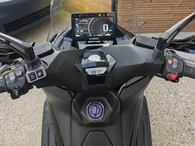 Kymco Downtown 125i - foto 8