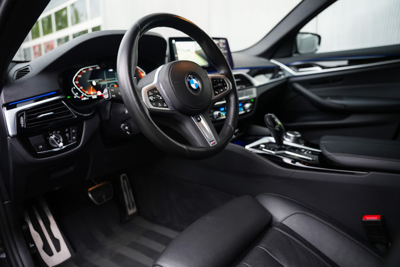 BMW 540 5-serie 540i 334 pk High Executive M-Sportpakket / — photo 4