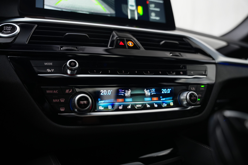 BMW 540 5-serie 540i 334 pk High Executive M-Sportpakket / — photo 31