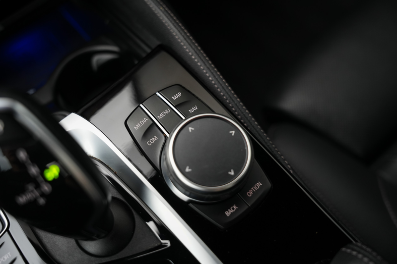 BMW 540 5-serie 540i 334 pk High Executive M-Sportpakket / — photo 29