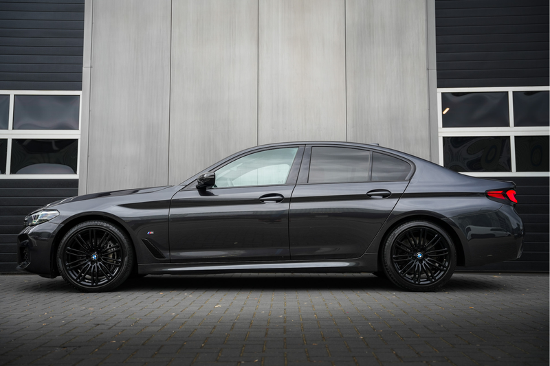 BMW 540 5-serie 540i 334 pk High Executive M-Sportpakket / — photo 2
