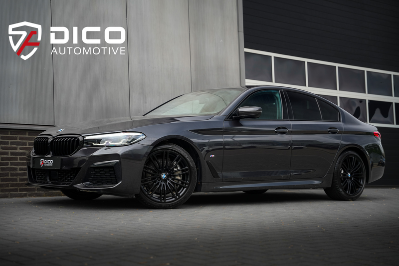 BMW 540 5-serie 540i 334 pk High Executive M-Sportpakket /
