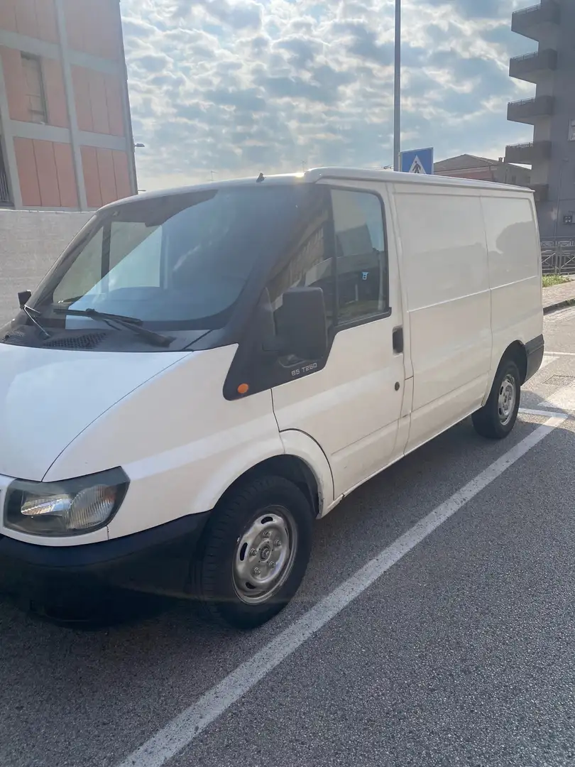 Ford Transit Bianco - 2