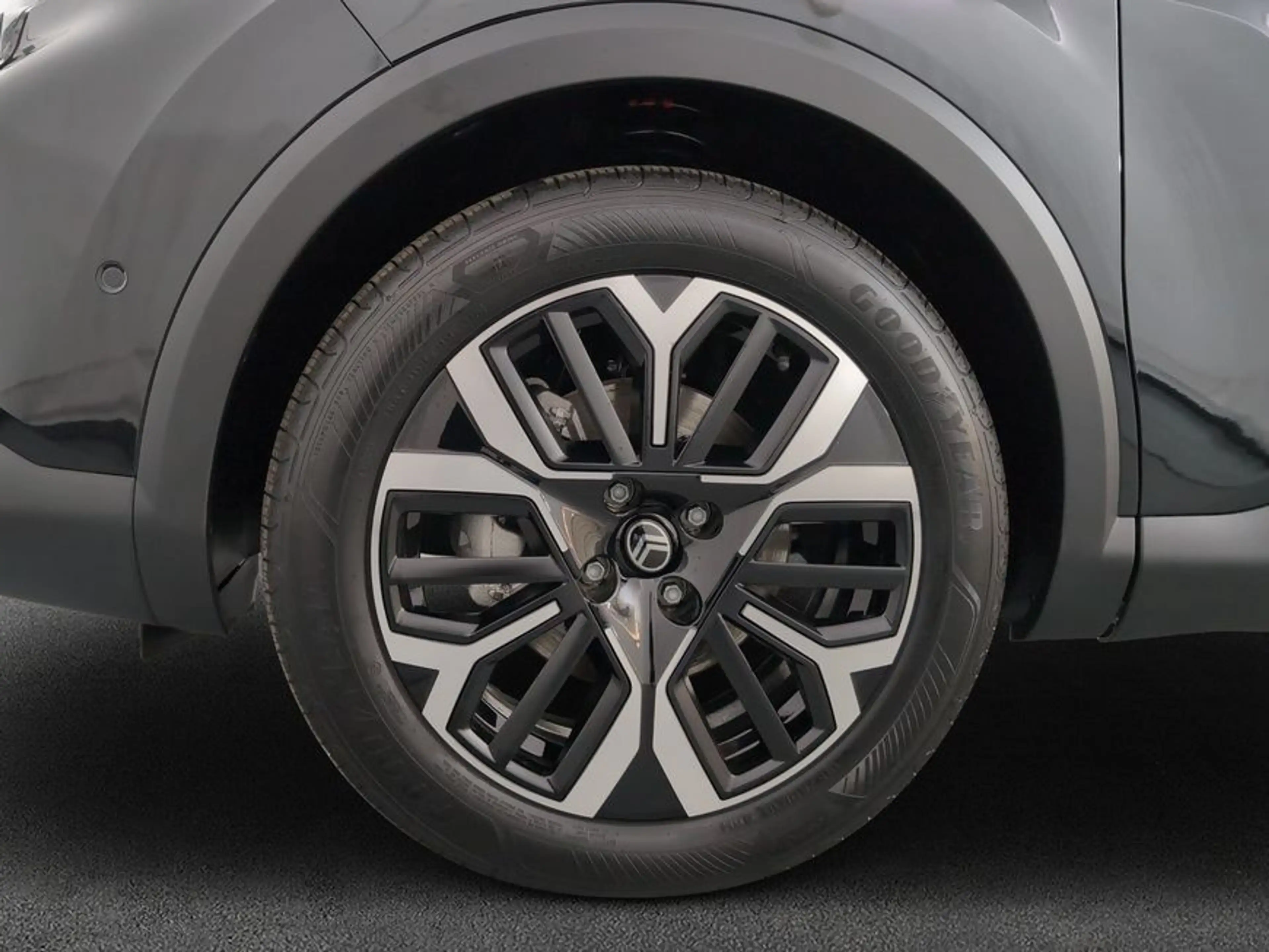 Citroen C4 Hybrid 145 MAX — photo 7
