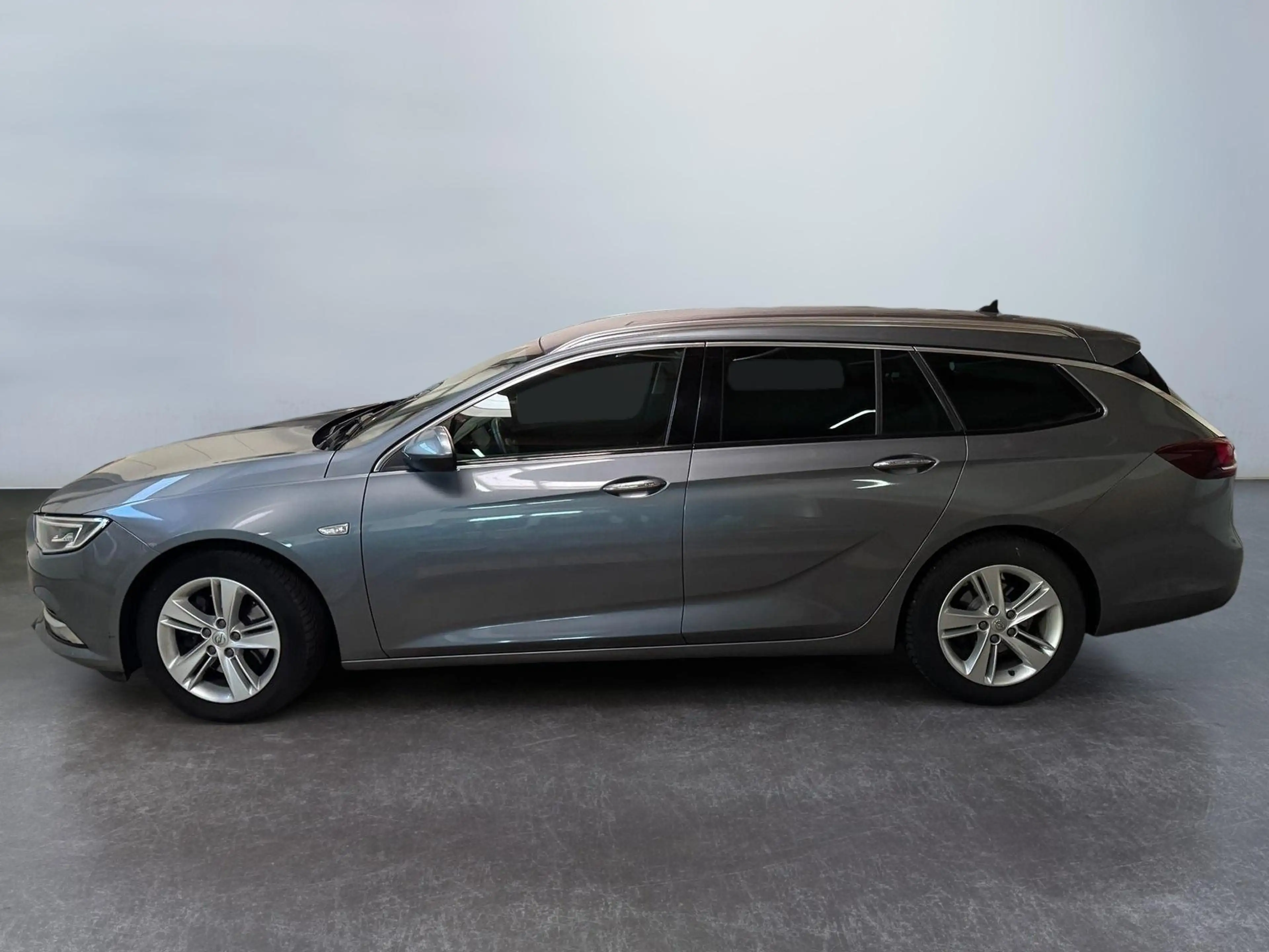 Opel Insignia Sports Tourer 2.0 CDTI INNOVATION elektr. Heckk... — photo 2