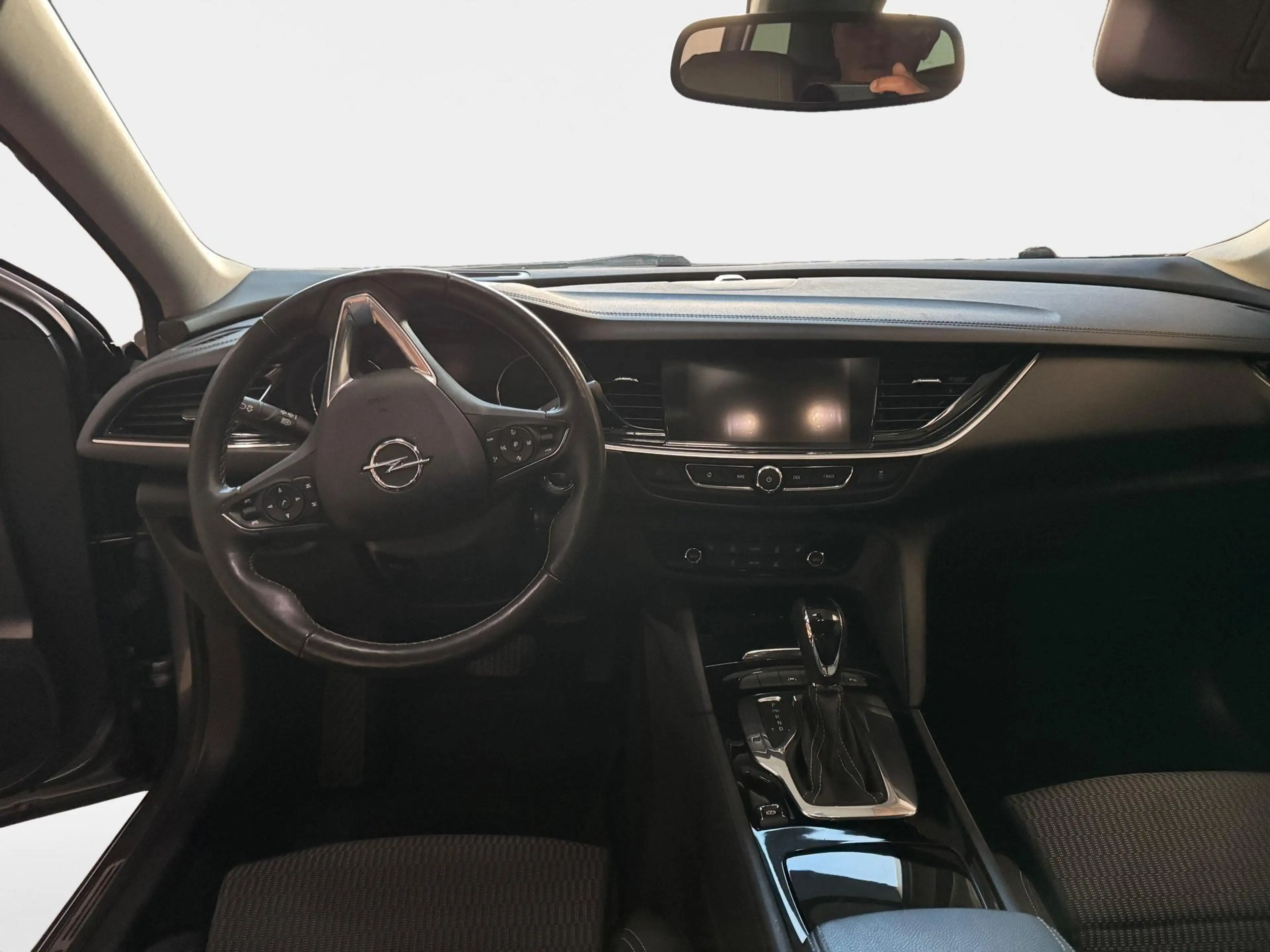 Opel Insignia Sports Tourer 2.0 CDTI INNOVATION elektr. Heckk... — photo 11