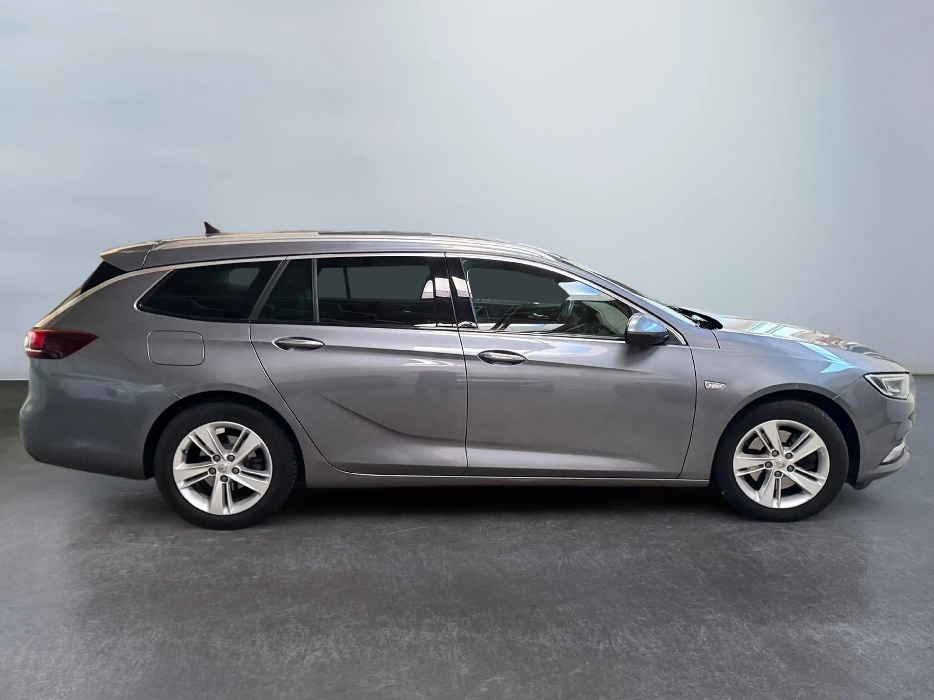 Opel Insignia Sports Tourer 2.0 CDTI INNOVATION elektr. Heckk... — photo 6