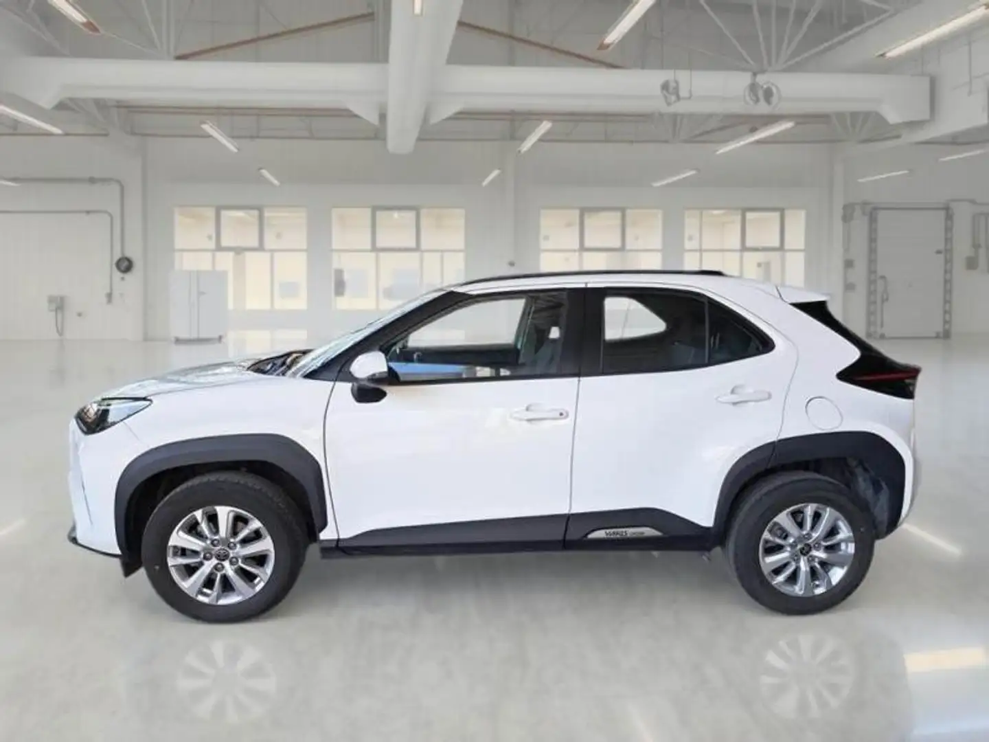 Toyota Yaris Yaris Cross Cross 1.5h Active fwd 116cv e-cvt Bianco - 2