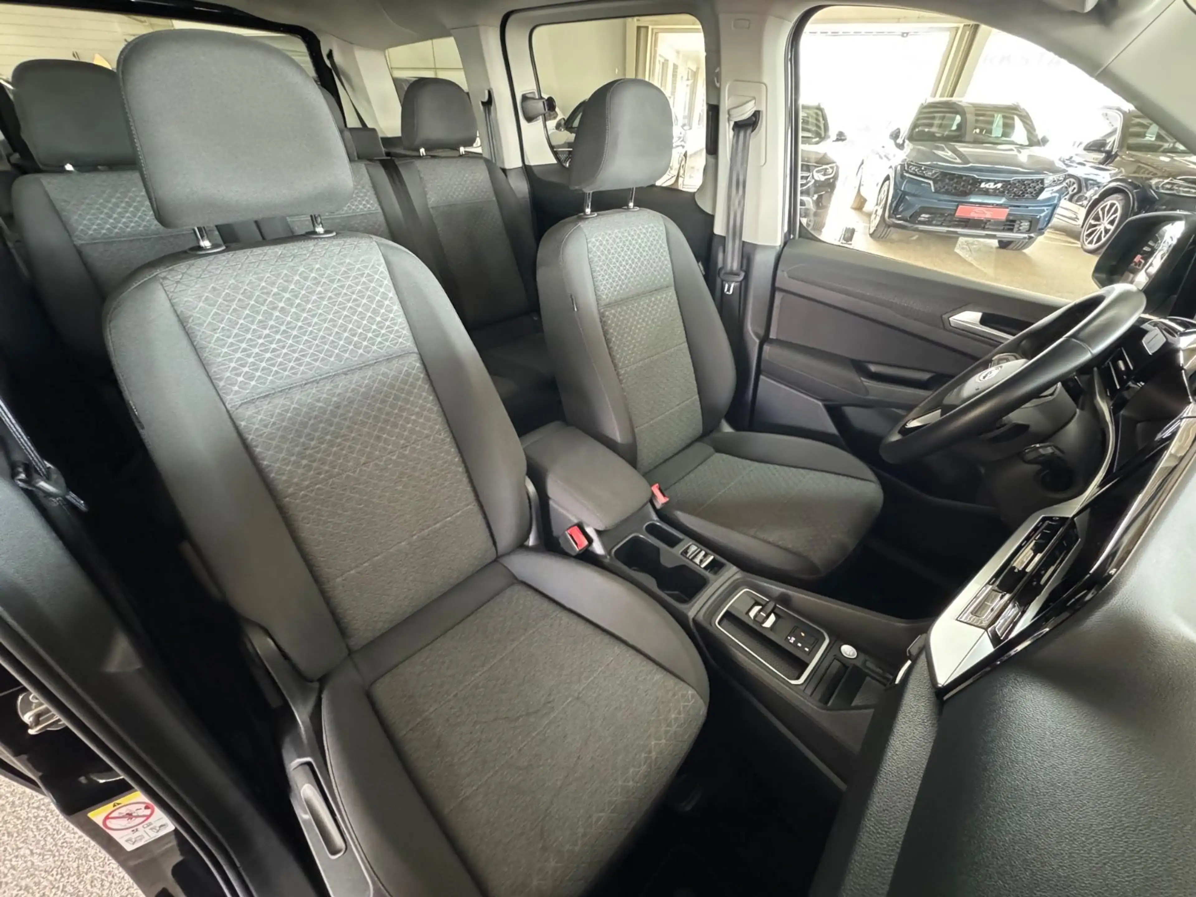 Ford Grand Tourneo Connect ATG 7Sitz *AHK*PAN*ACC*APP — photo 14