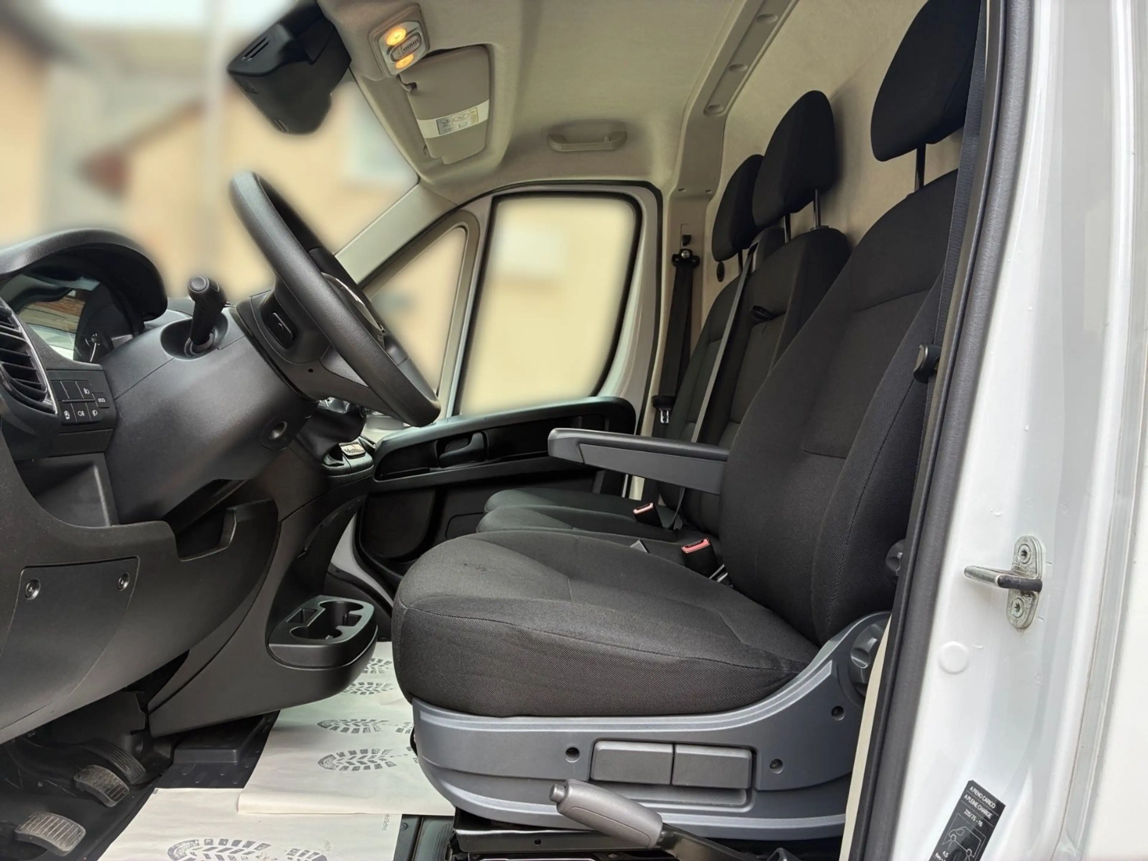 Fiat Ducato H2 Kastenwagen 35 L2H2 140 Multijet Maxi — photo 9