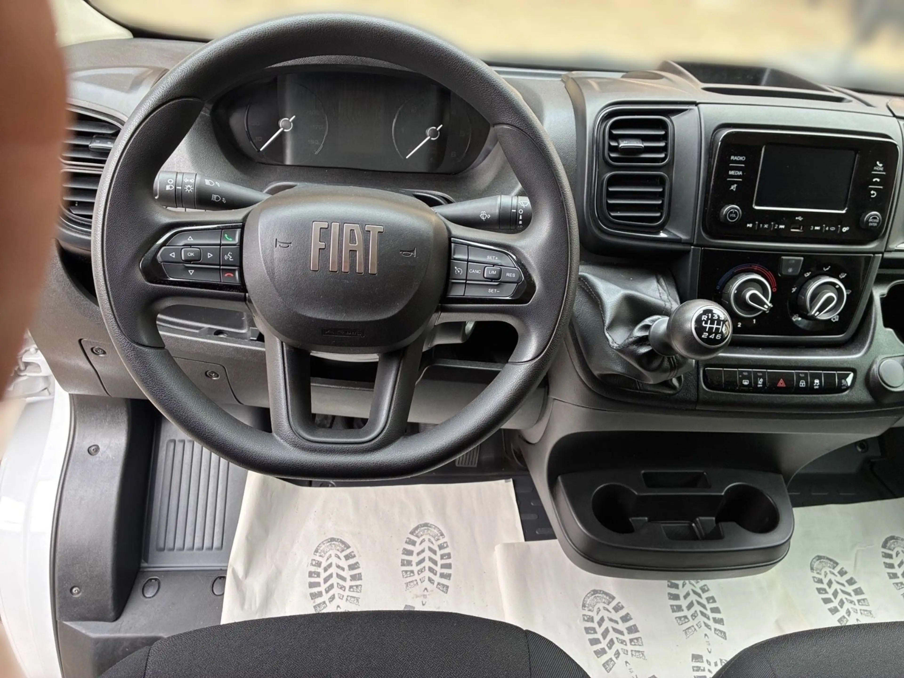 Fiat Ducato H2 Kastenwagen 35 L2H2 140 Multijet Maxi — photo 7