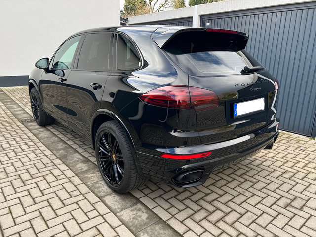 Porsche Cayenne 3.0 Diesel Facelift Leder Panoramadach 21 Zoll