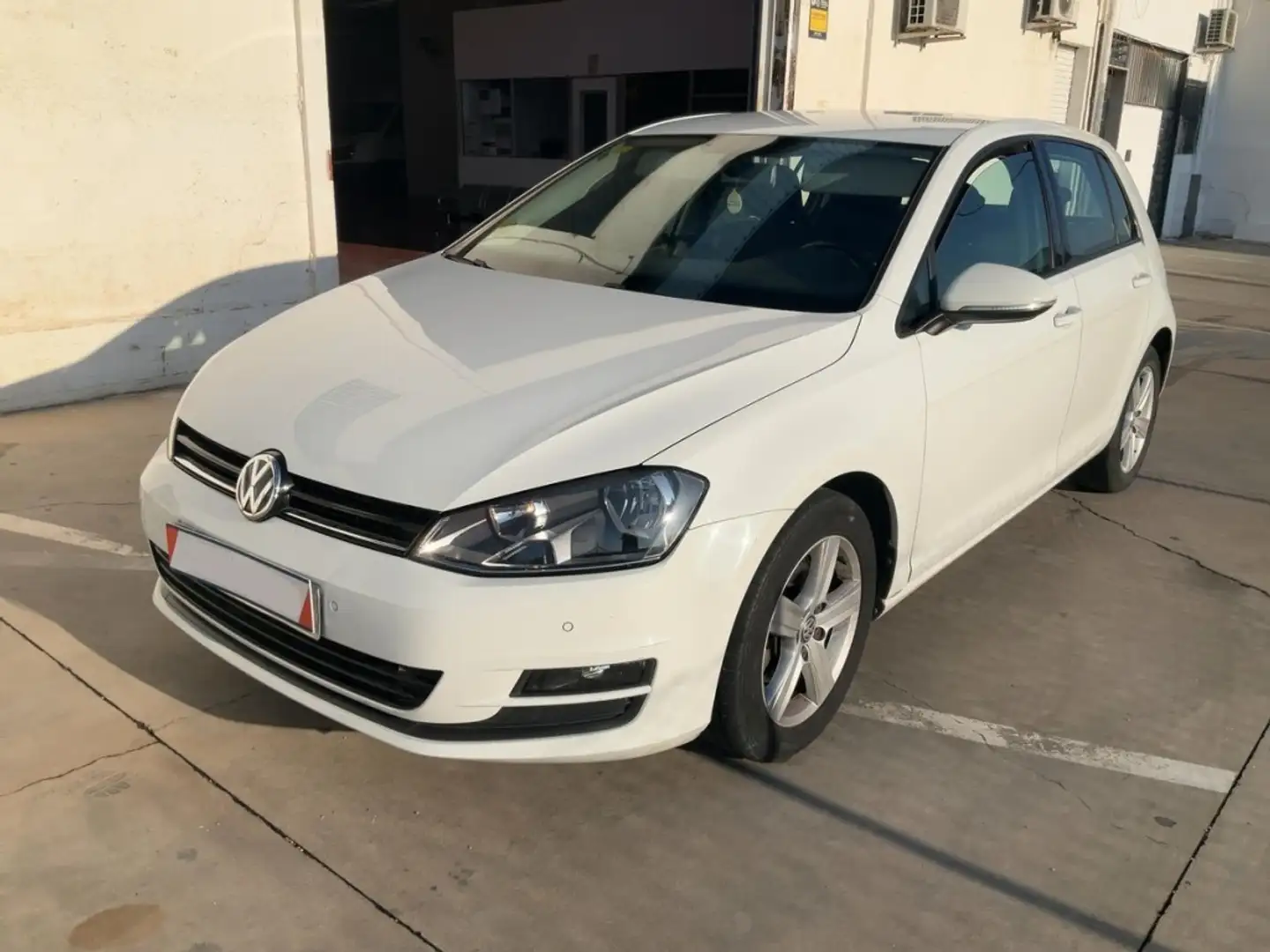 Volkswagen Golf 2.0TDI CR BMT Advance 150 Blanco - 1