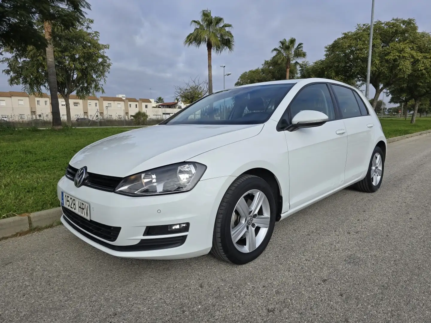 Volkswagen Golf 2.0TDI CR BMT Advance 150 Blanco - 1