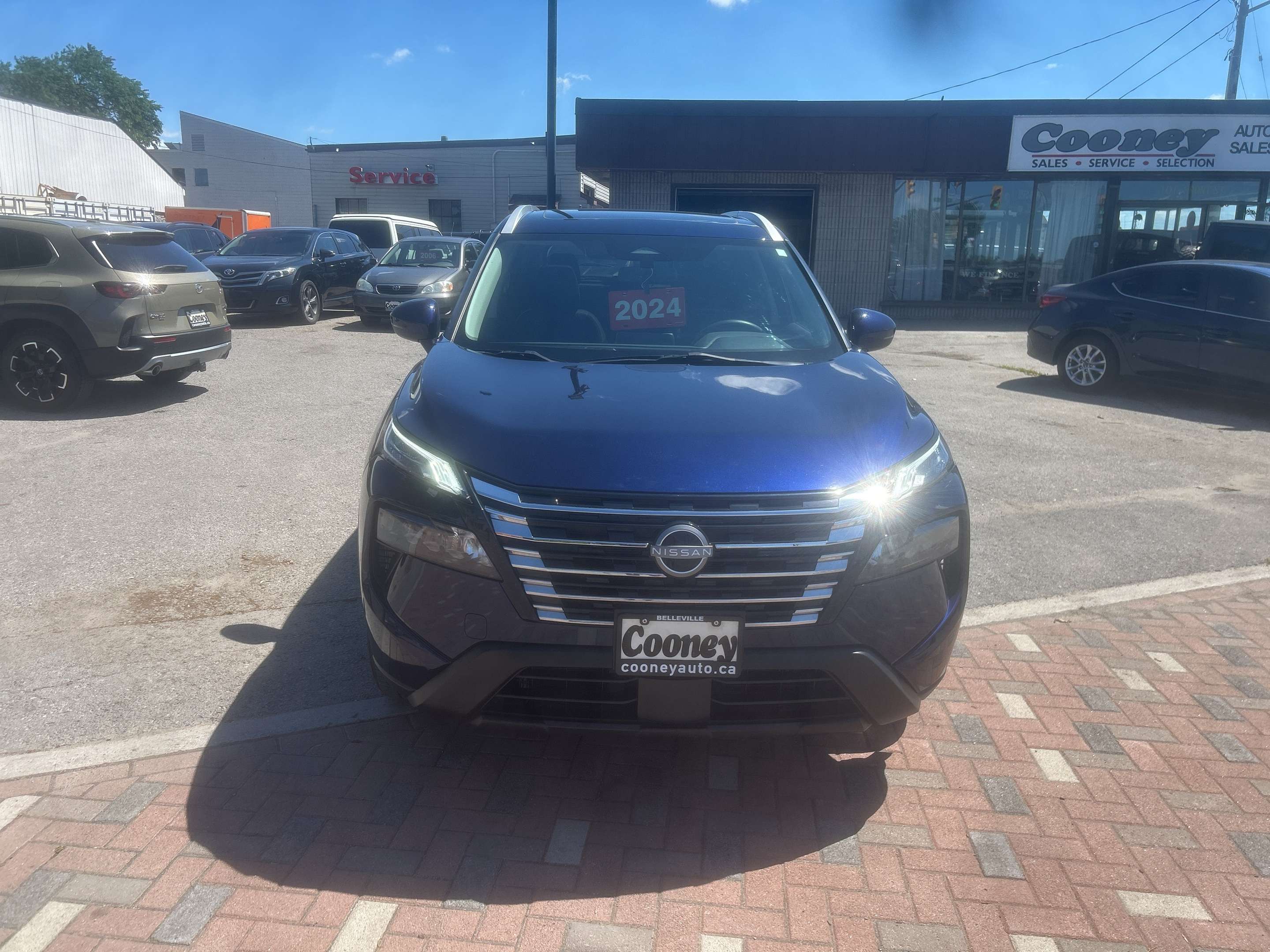 2024 Nissan Rogue SV Moonroof — снимка 1