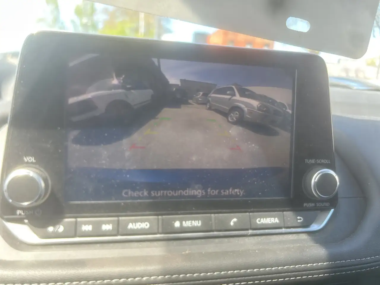 Nissan Rogue снимка Nissan Rogue