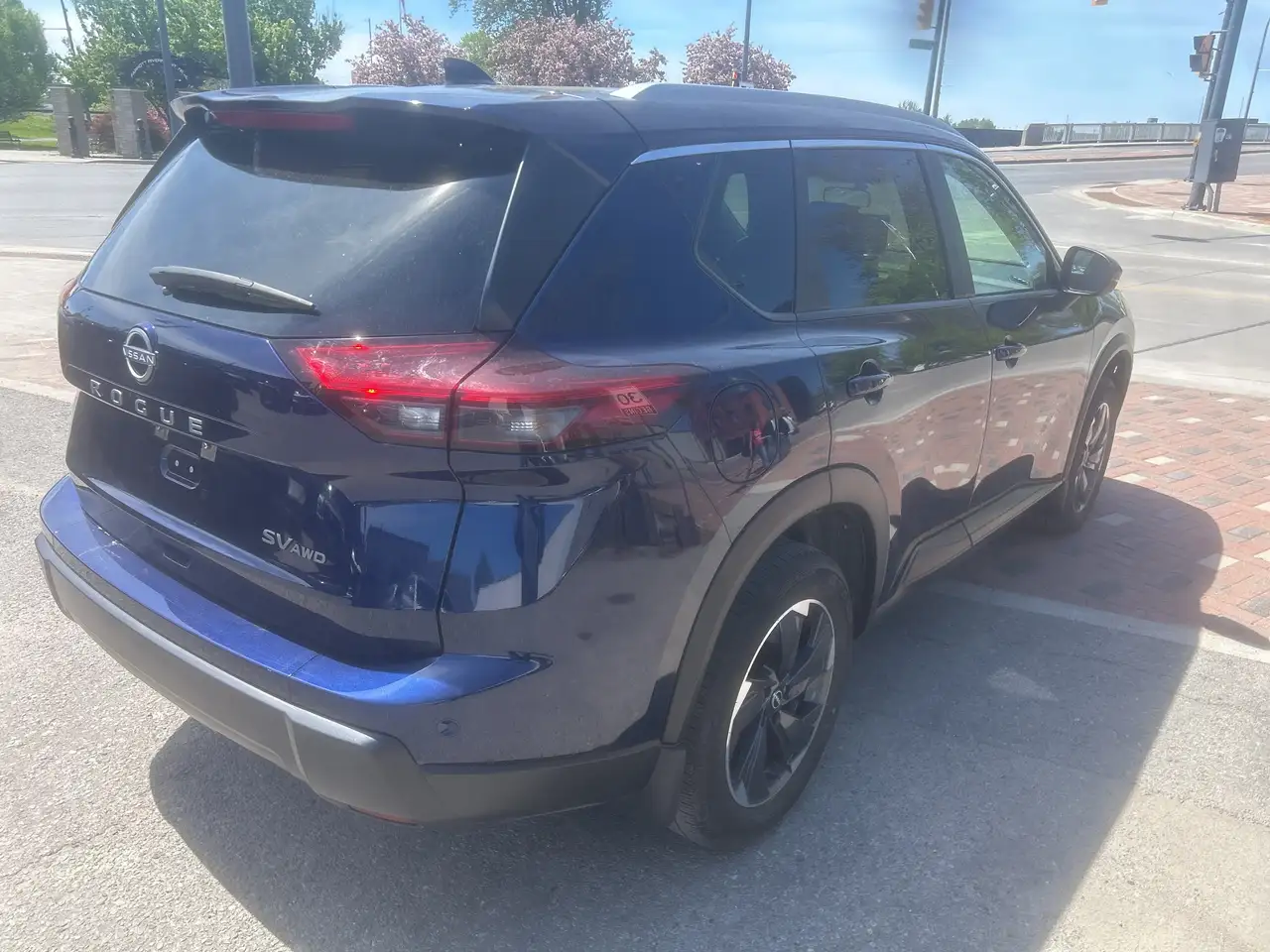 Nissan Rogue снимка Nissan Rogue
