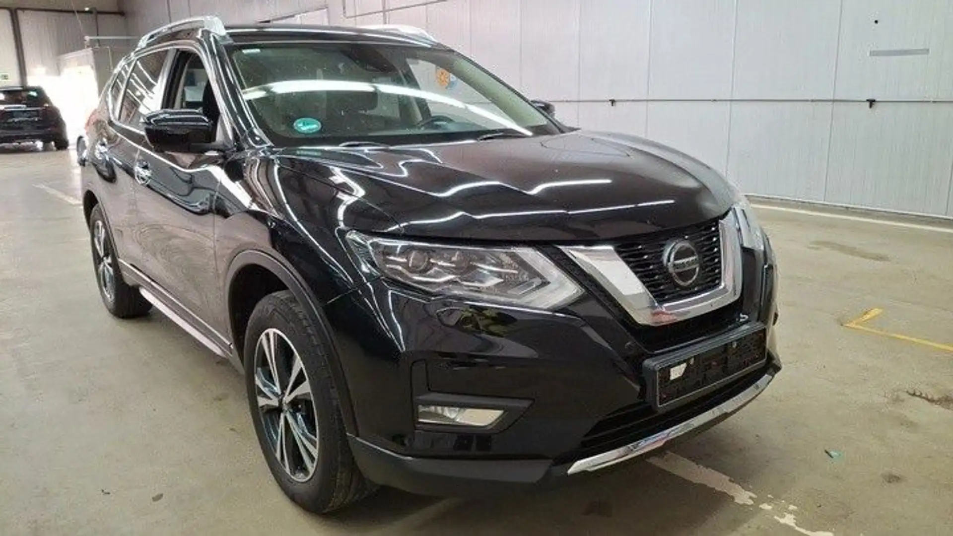 Nissan X-Trail 1.3 Autom.-N-Connecta*1.Hand*Navi*Park Schwarz - 2