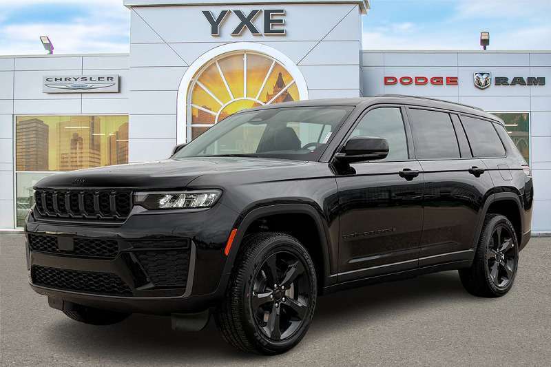 2026 Jeep Grand Cherokee Laredo Altitude