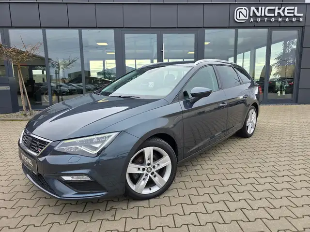 SEAT Leon ST FR Black Matt Edition*Acc*PDC*Led*NAVI*