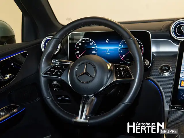 Mercedes-Benz GLC view 7