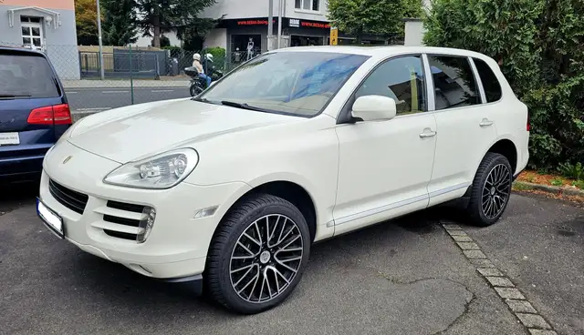 Porsche Cayenne Basis