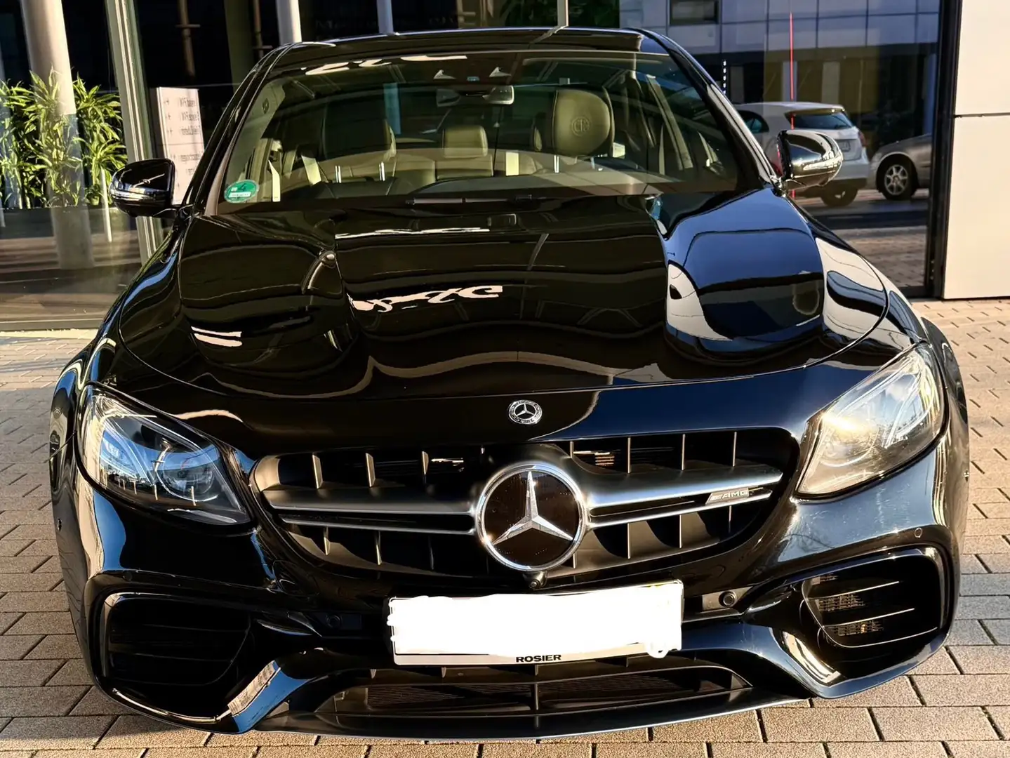 Mercedes-Benz E 63 AMG AMG E 63 S 4Matic+ Pano junge Sterngarantie Schwarz - 2