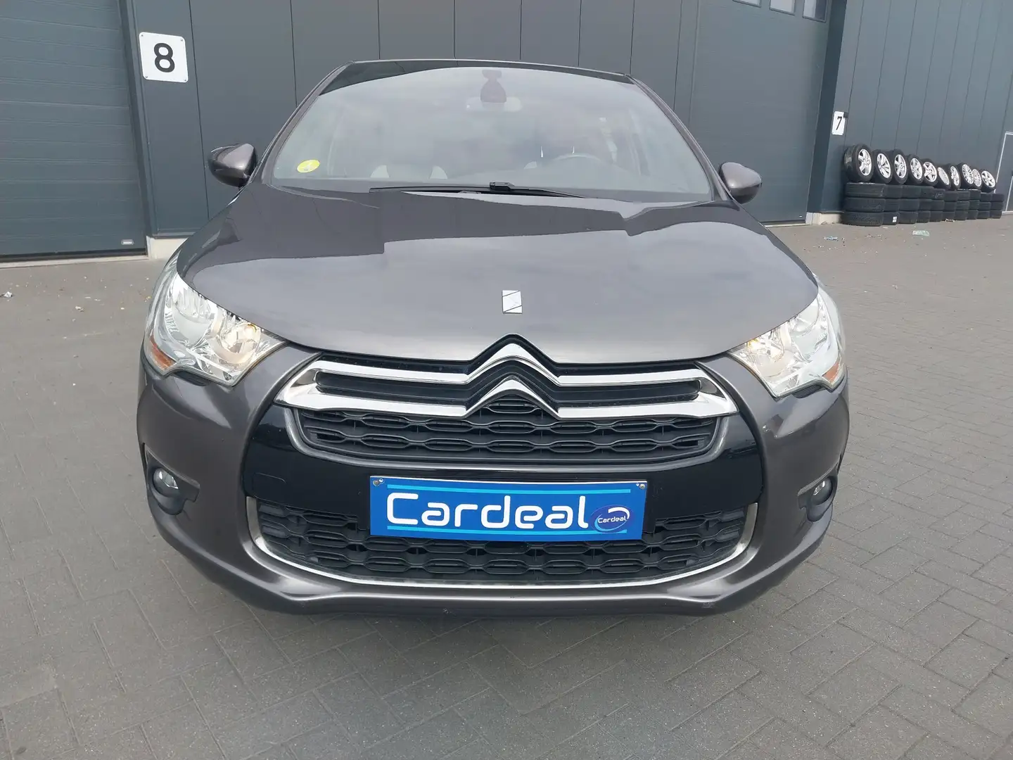 DS Automobiles DS 4 Crossback 1.6 BlueHDi /GPS/CARPLAY/BLUETOOTH/GARANTIE.12.M/ Grau - 2