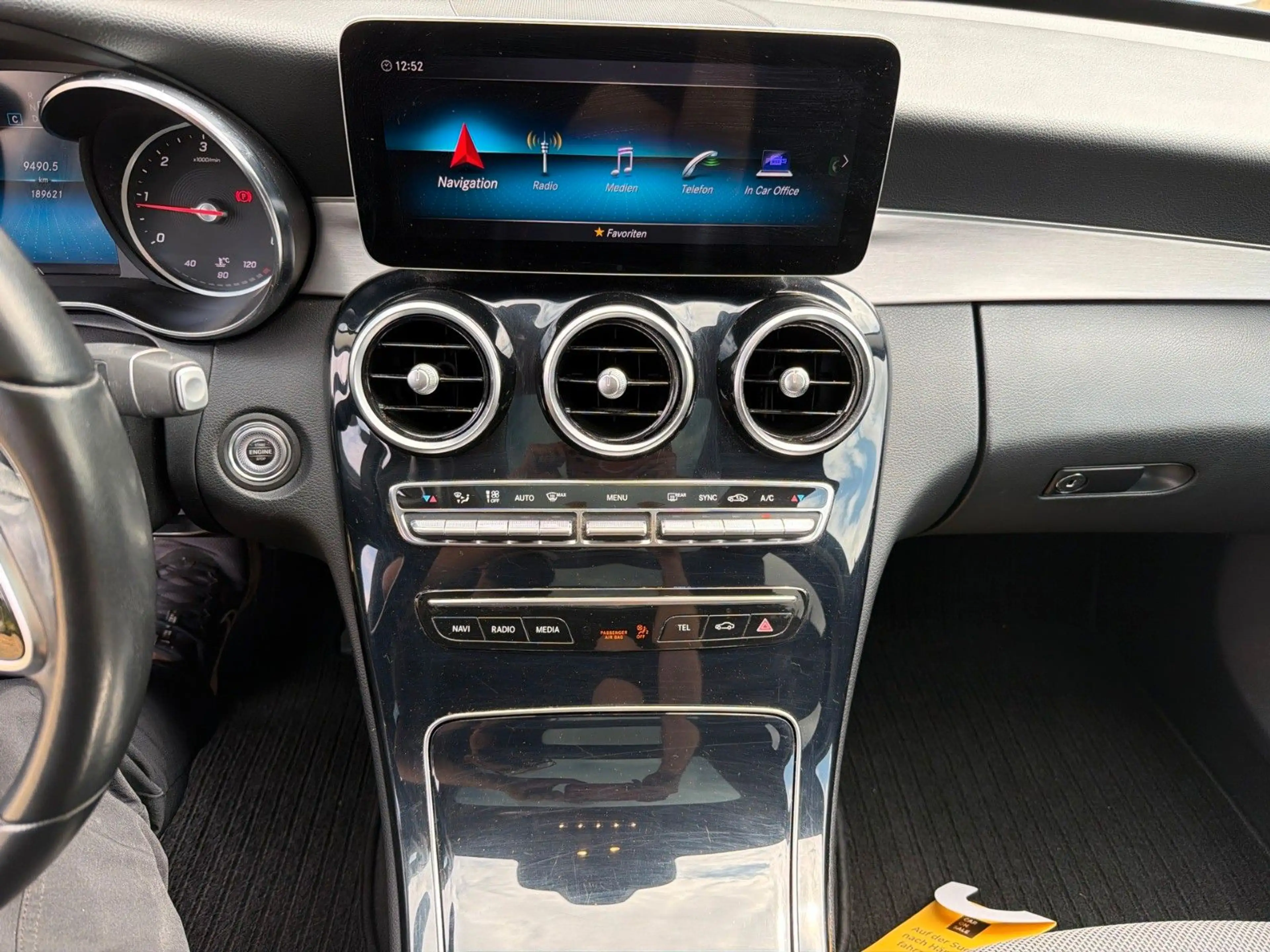 Mercedes-Benz C 200 d T Avantgarde - Burmester,ACC,Pano,LED — photo 7