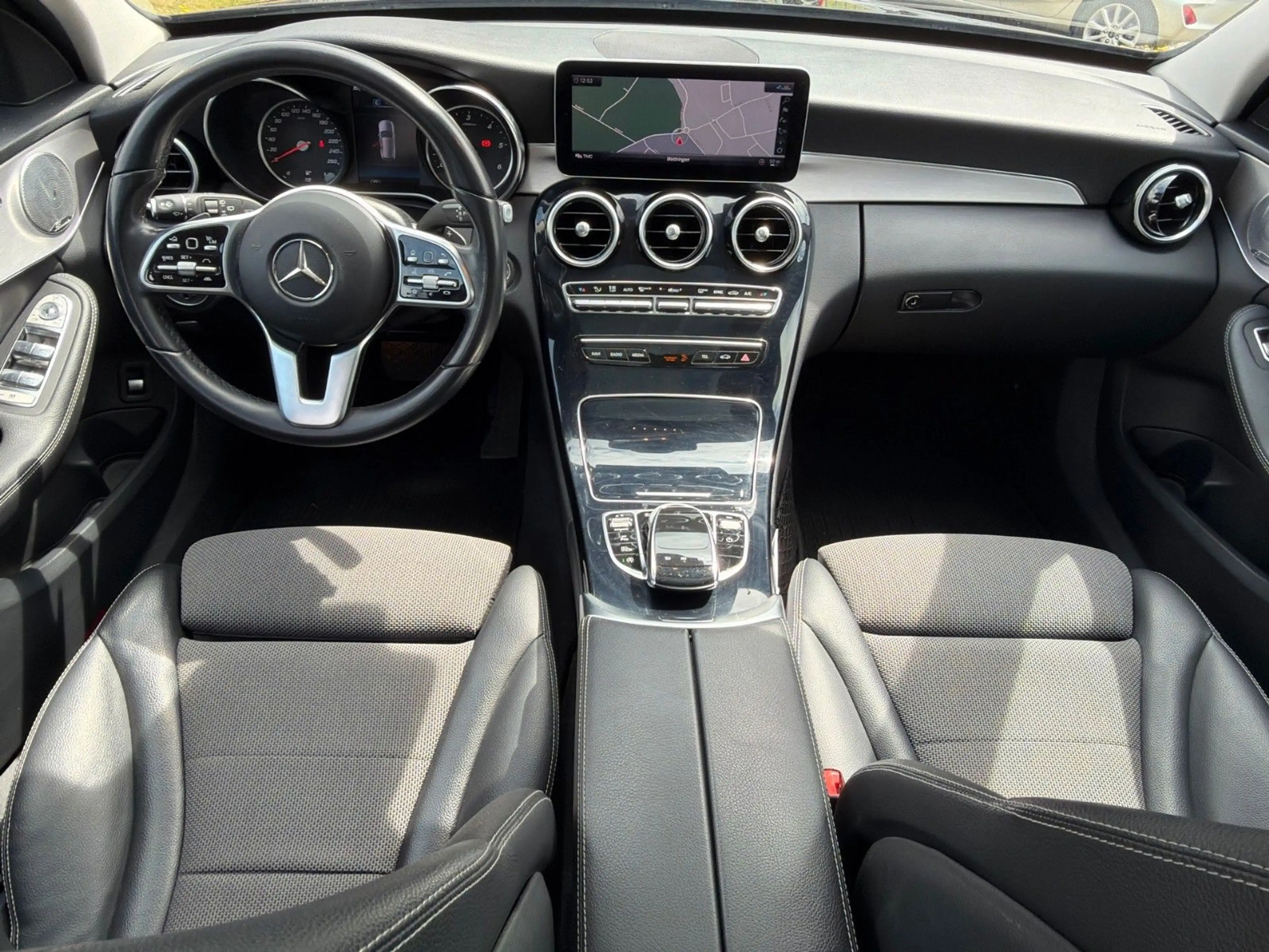 Mercedes-Benz C 200 d T Avantgarde - Burmester,ACC,Pano,LED — photo 15