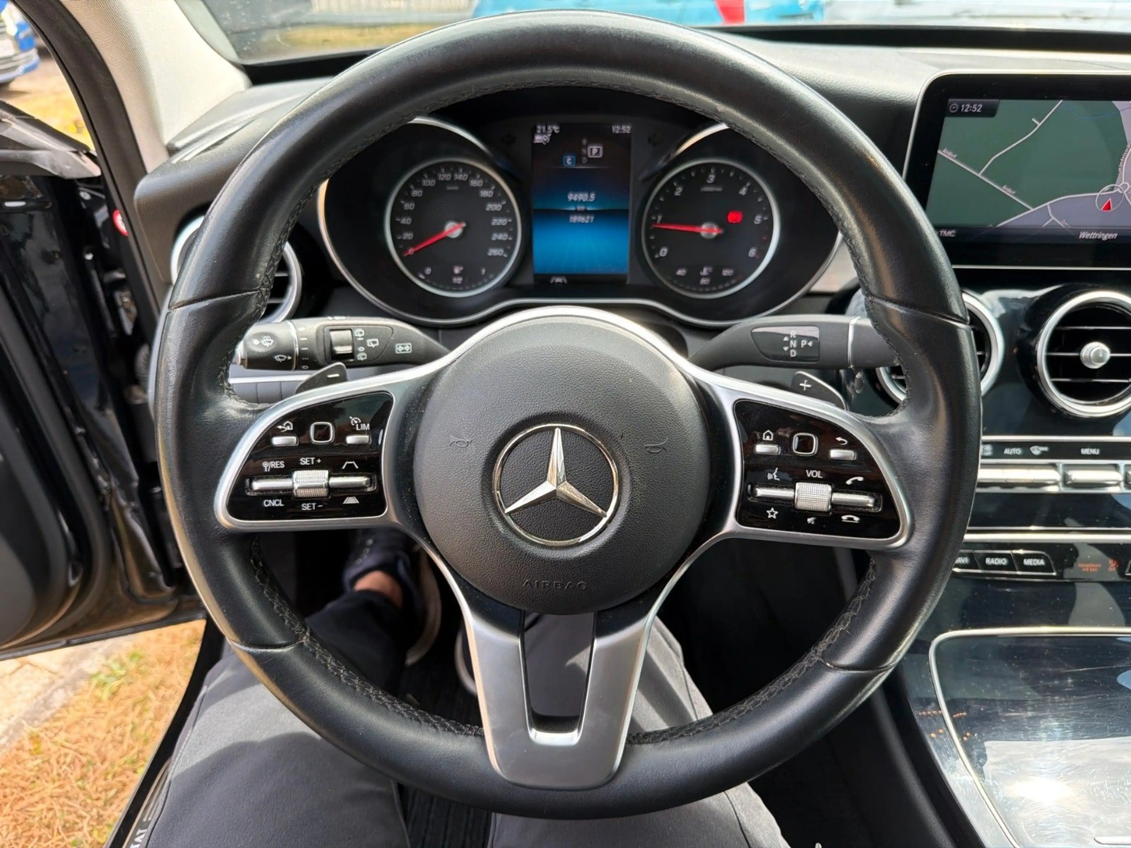 Mercedes-Benz C 200 d T Avantgarde - Burmester,ACC,Pano,LED — photo 6