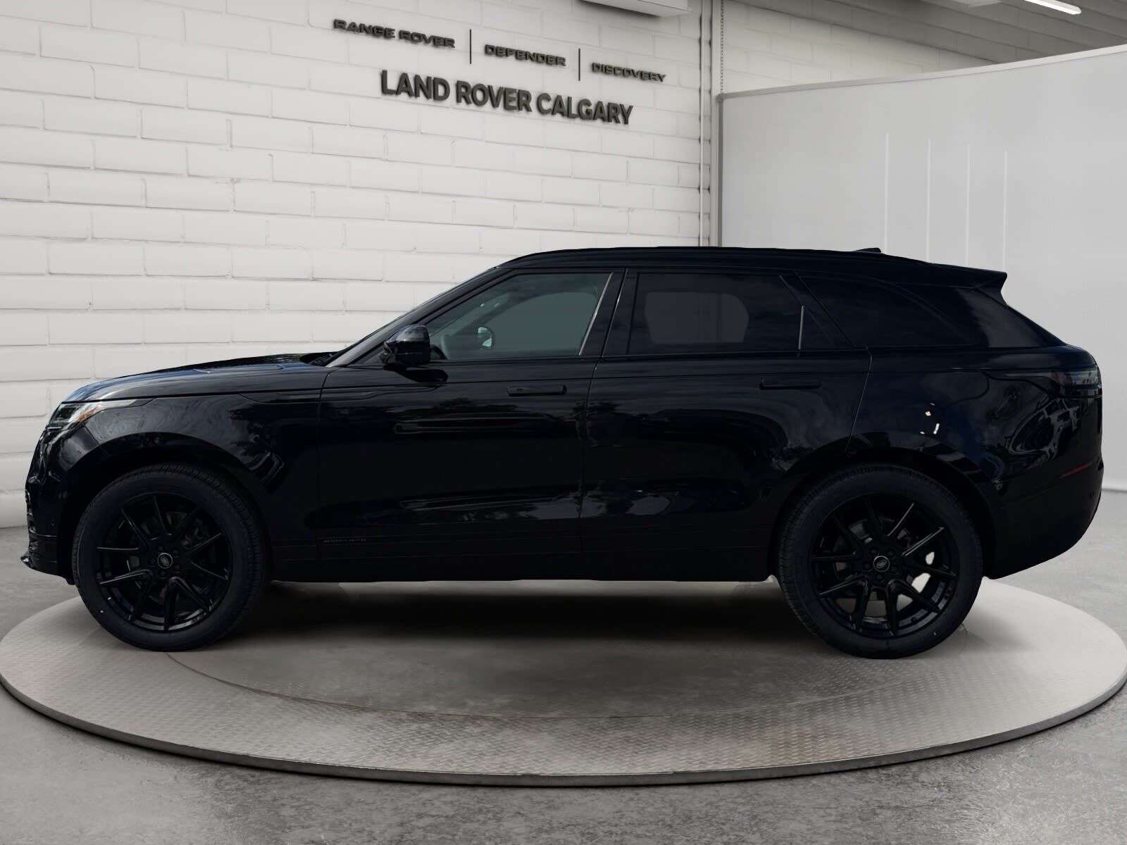 2026 Land Rover Range Rover Velar P340 Belgravia Edition — снимка 2