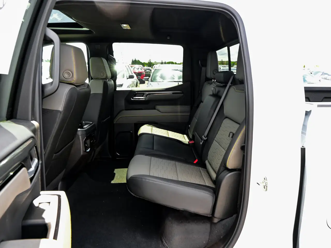 Chevrolet Silverado 1500 photo Chevrolet Silverado 1500