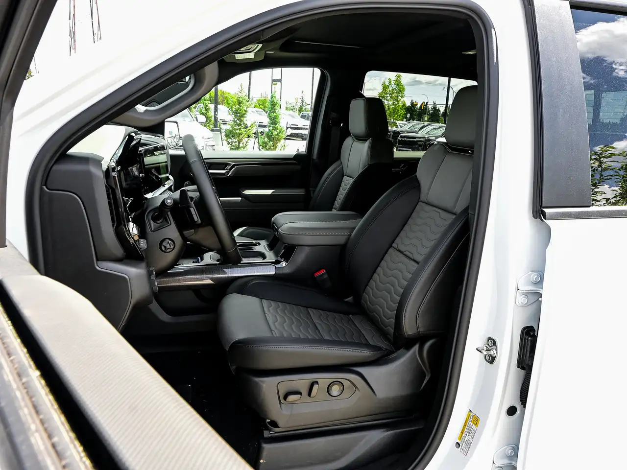 Chevrolet Silverado 1500 photo Chevrolet Silverado 1500