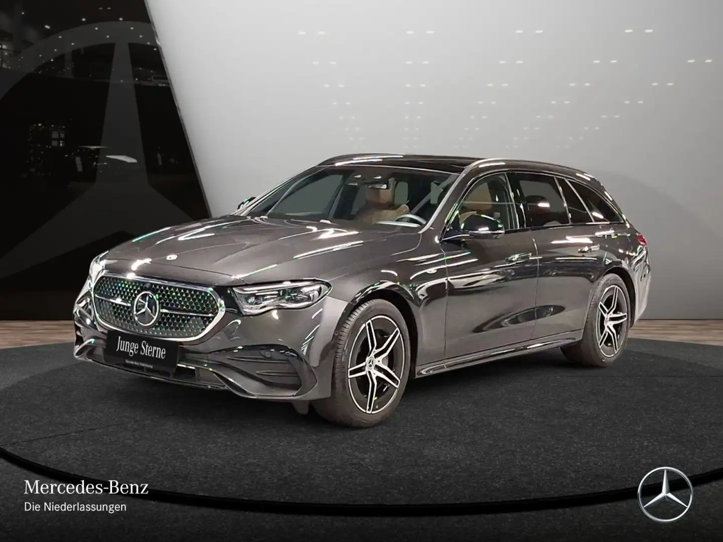 Mercedes-Benz E 300 de T Hybrid AMG Fahrass 360° Pano Burmester Grau - 2